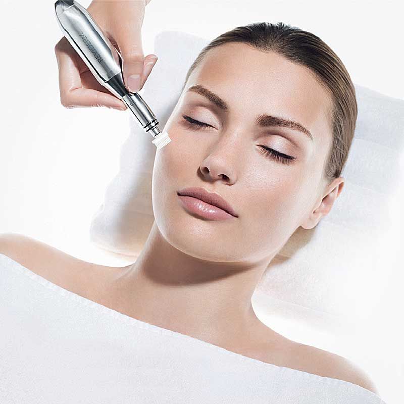 Reviderm Micro-Needling bei Studio Aveo Meran - Kosmetik Hautverbesserung und Beauty Behandlungen
